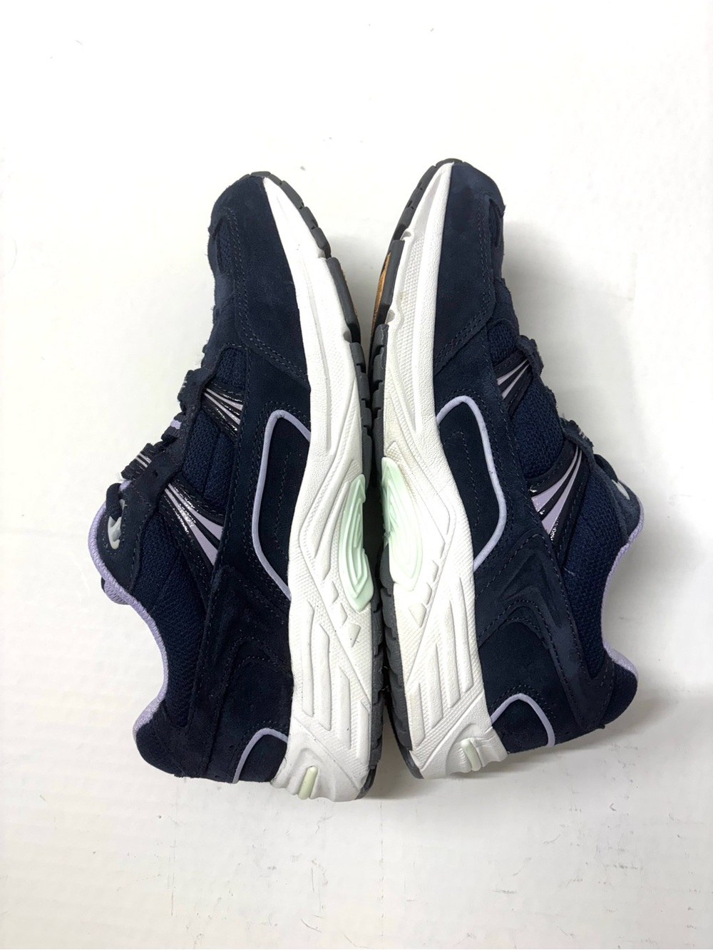 Vionic Women's Suede Navy  & Lavender Supportive Walking Tennis Shoe 8.5